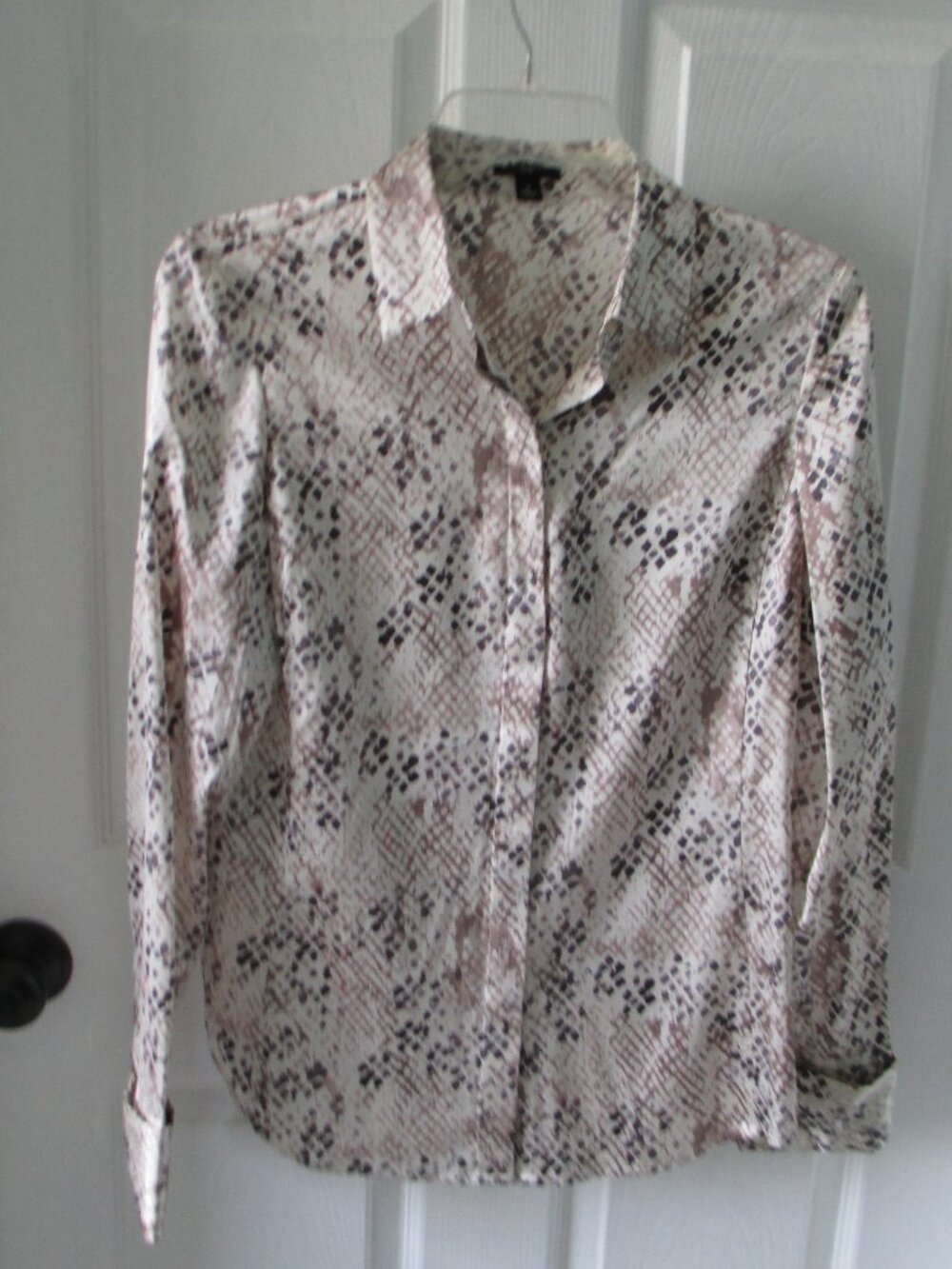 Ann Taylor silk stretch blouse